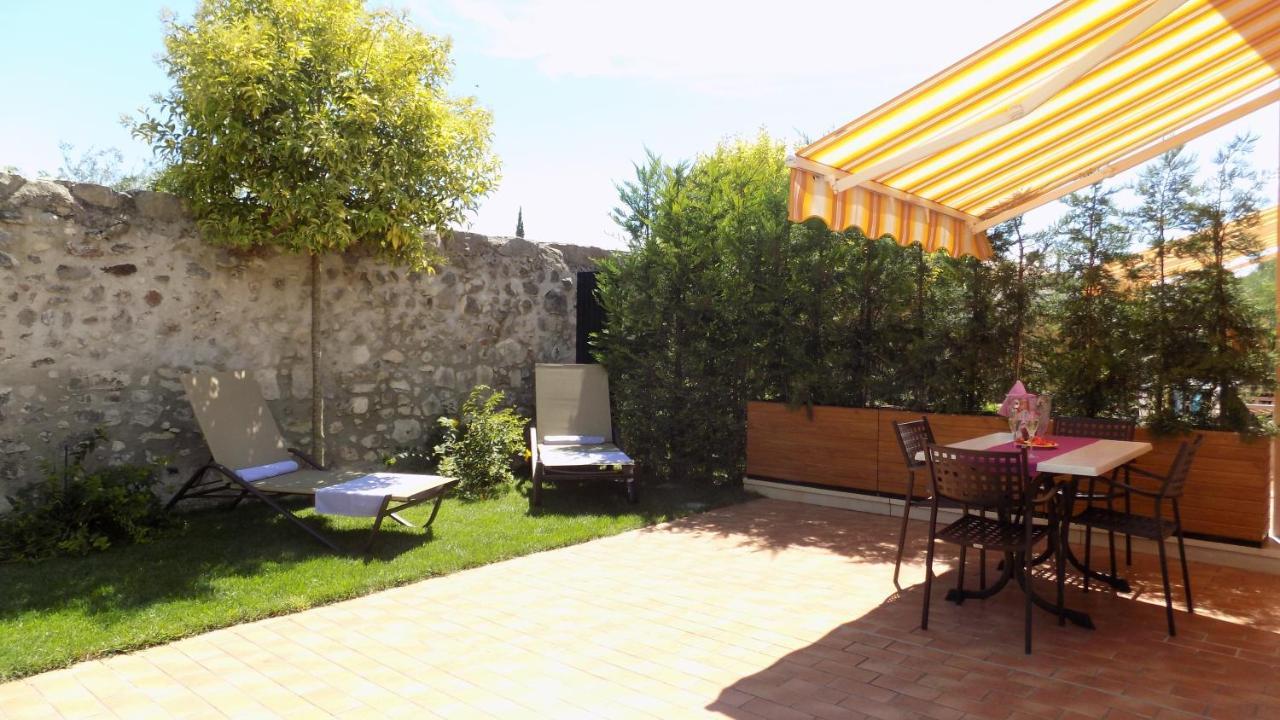 Millyholidays - Apartment Lilla - Center - Nearby Beach - Private Garden - Spa Pool Bardolino Kültér fotó