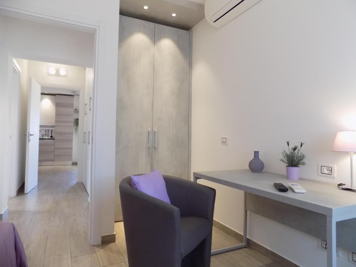 Millyholidays - Apartment Lilla - Center - Nearby Beach - Private Garden - Spa Pool Bardolino Kültér fotó
