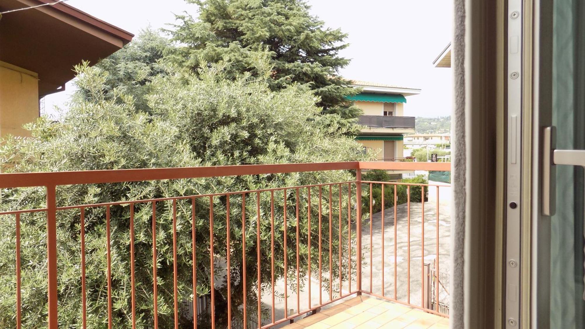 Millyholidays - Apartment Lilla - Center - Nearby Beach - Private Garden - Spa Pool Bardolino Kültér fotó